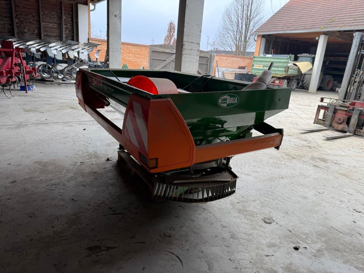 Amazone Rozsiewacz nawozów 9000 €