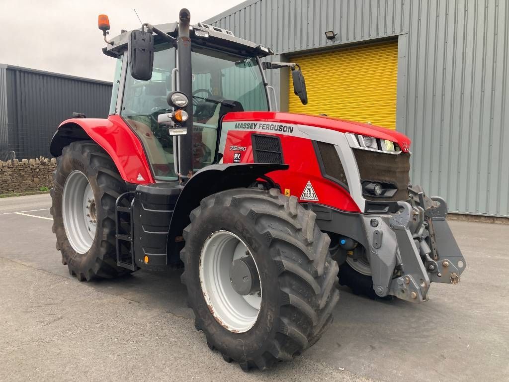 Massey Ferguson 7S.180 Tractor 95.455 EUR
