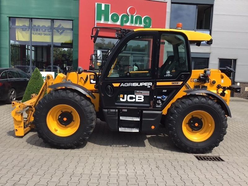 E-FARM: JCB 542-70 AGRI Super - Încărcător telescopic - id 4PE9BVV - 85.000 EUR - Anul: 2021 - Citeste ore: 2.500,Muterea motorului: 130,Germania