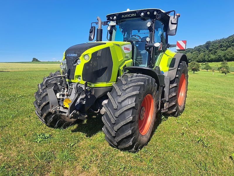 Claas Axion 870 Tractor €142,000
