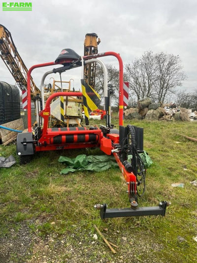 E-FARM: Kuhn RW 1810 - Baler - id P5EUPL8 - €18,804 - Year of construction: 2021 - United Kingdom