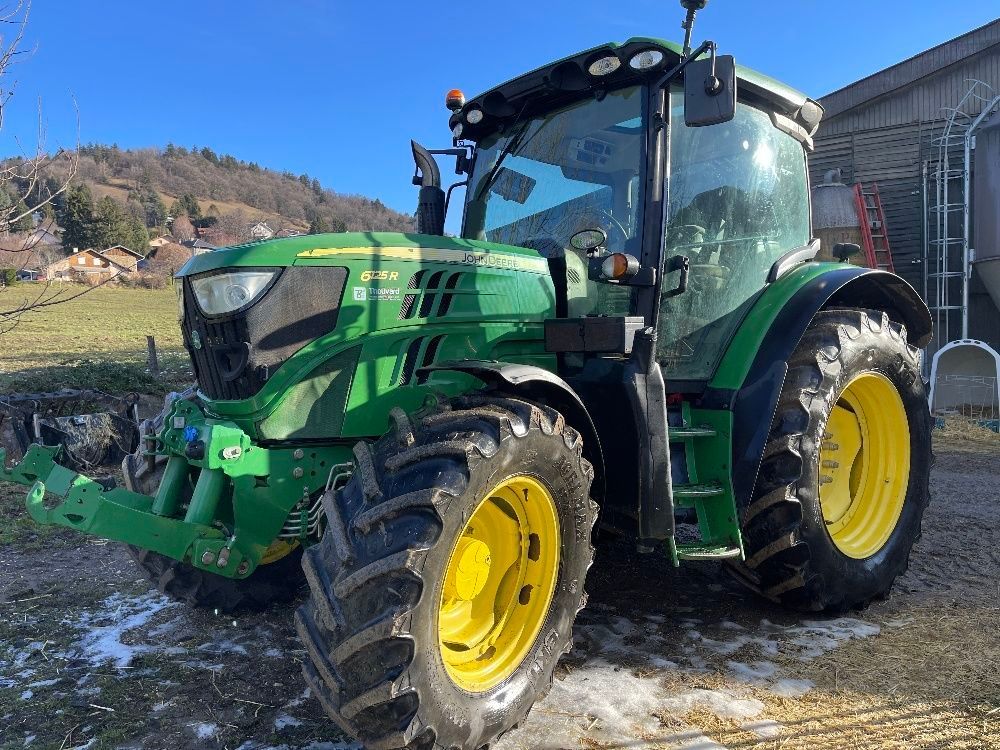 John Deere 6125 R Tractor €41,000