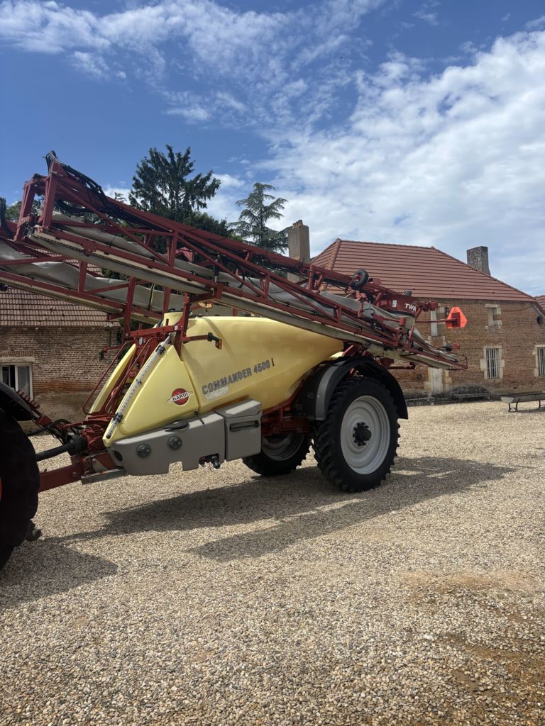 E-FARM: Hardi COMMANDER 4500 - Opryskiwacz - id 7WZVMHJ - 40 000 € - Rok produkcji: 2014 - Francja