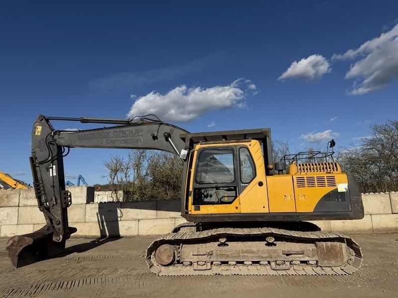 VOLVO ec210 blc Гусеничный экскаватор 23 113 €