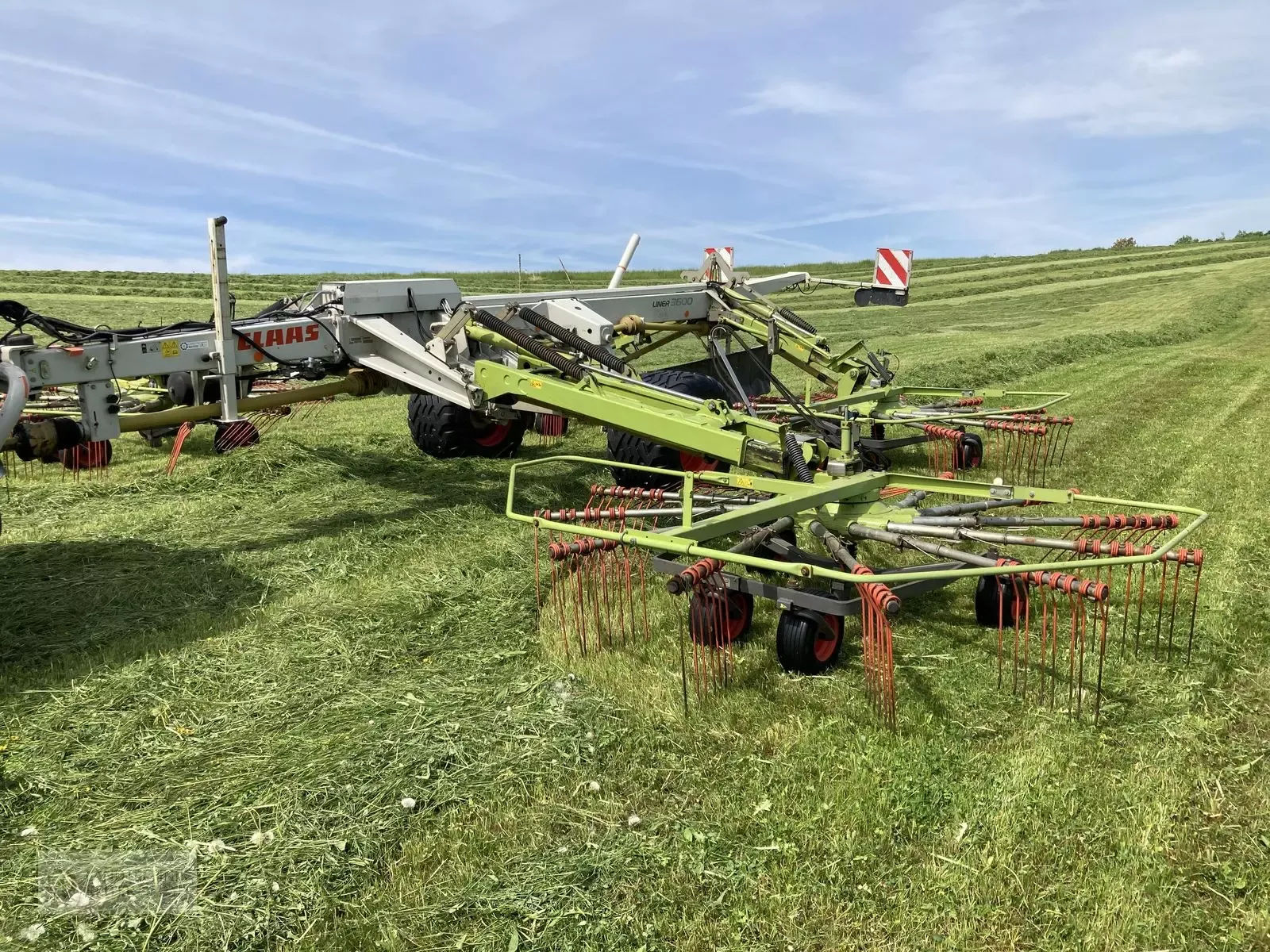 E-FARM: Claas Liner 3600 Comfort - Grabljice - id PKUGGRG - 28.250 € - Leto izgradnje: 2015 - Avstrija