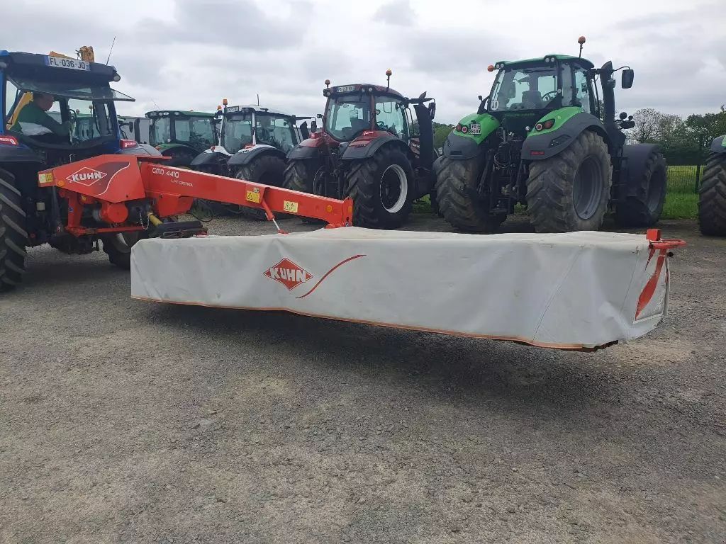 E-FARM: Kuhn GMD 4410 FF - Mähwerk - id KB8CRTY - 8.000 € - Baujahr: 2012 - Frankreich