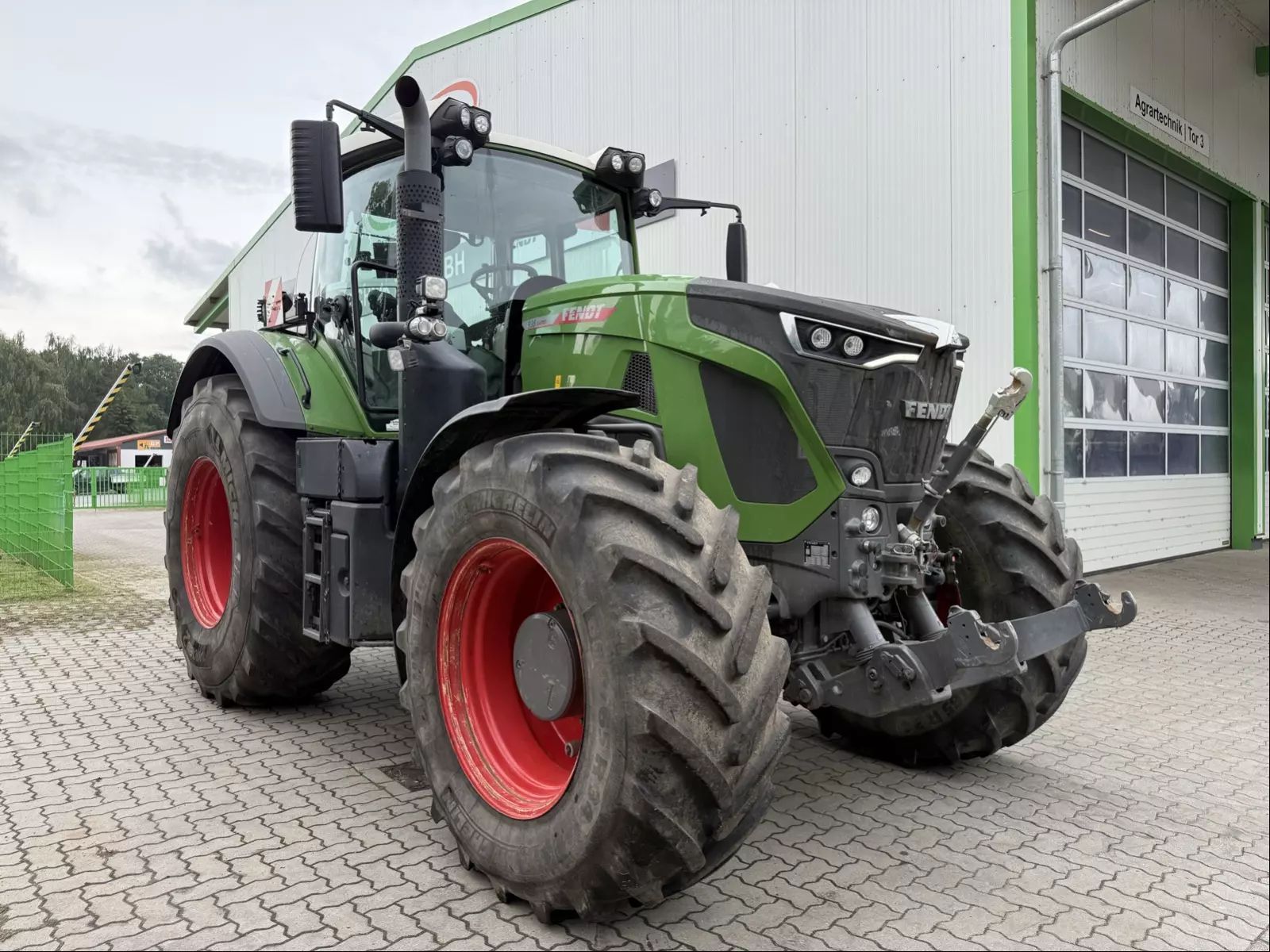 Fendt 936 Vario ProfiPlus Tractor €225,000