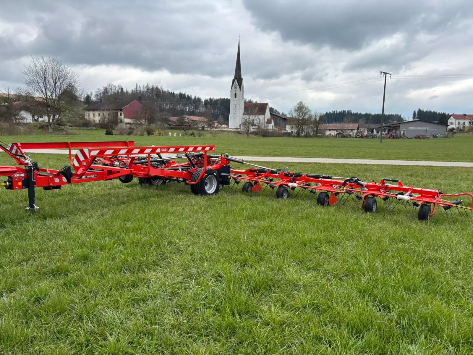Kuhn GF 13003 T Tedder €29,244
