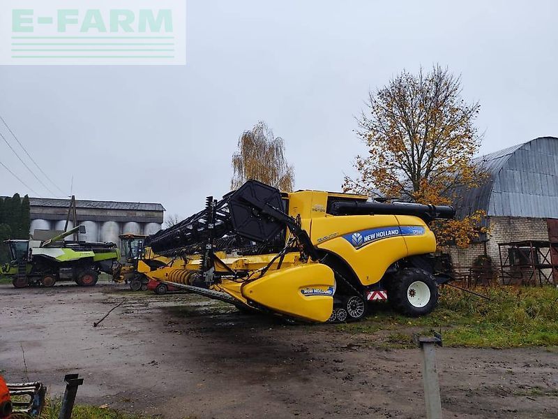 New Holland cr 9.90 Combină de recoltat 285.000 EUR