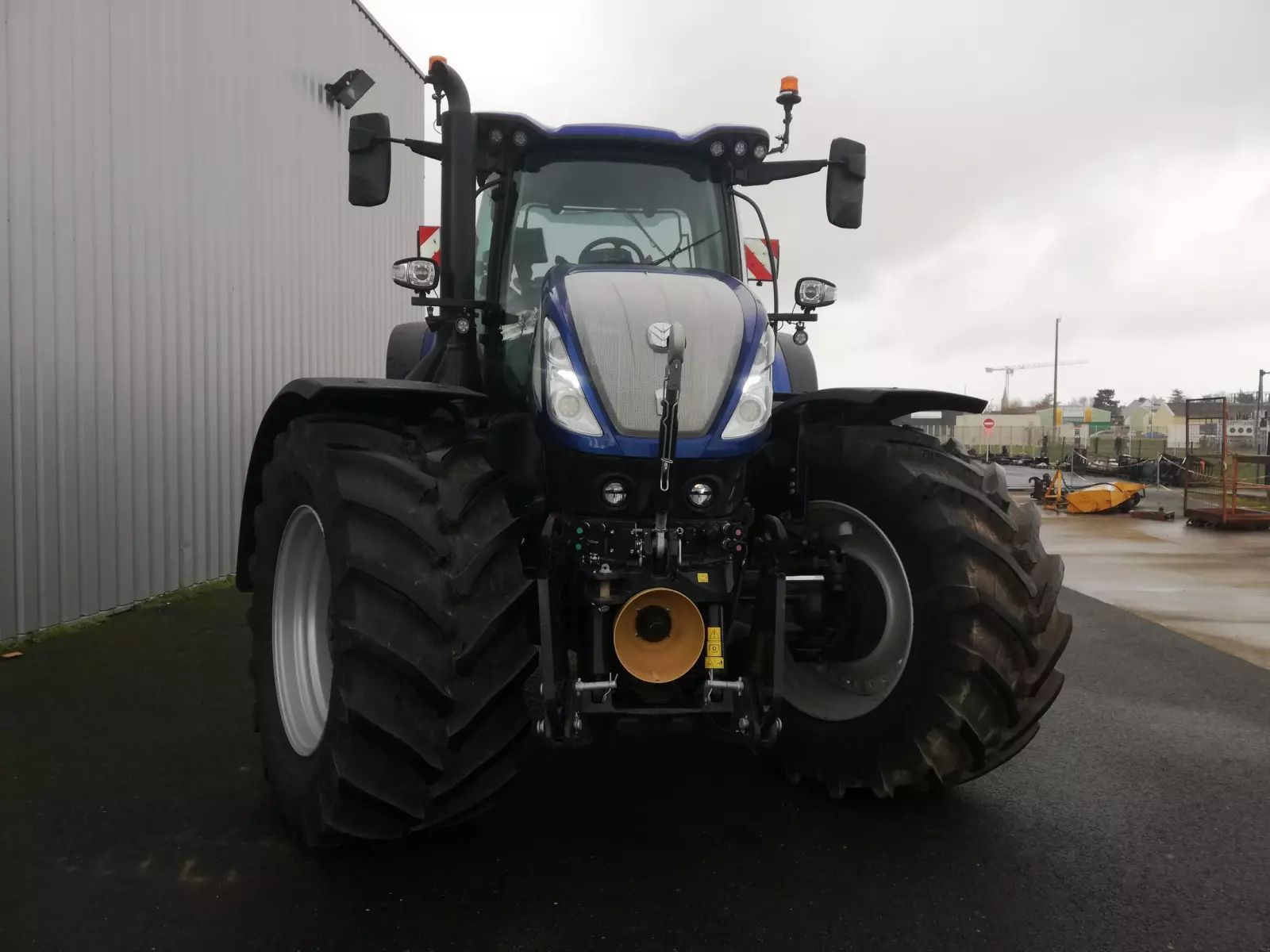 E-FARM: New Holland t7.340 ac ng - Tractor - id 6VEPILE - Año: 2024 - Horas: 396,Potencia del motor: 340,Francia