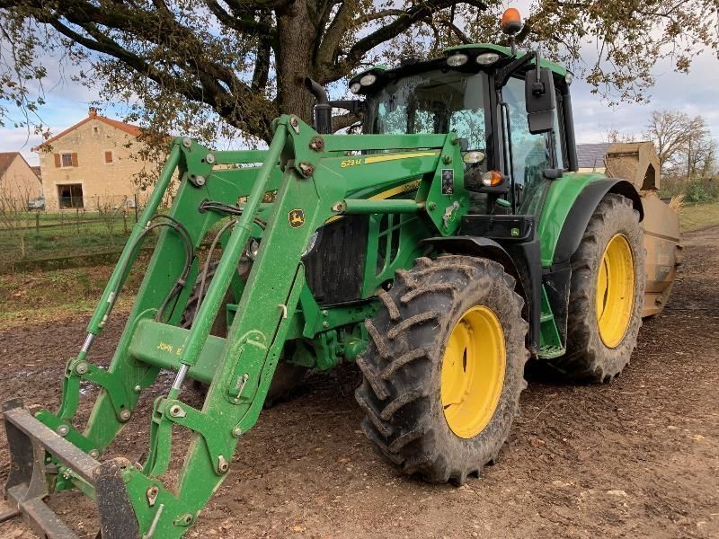 E-FARM: John Deere 6120 M - Tracteur - id GCYTBNB - 83 000 € - Année: 2022 - Lecture du nombre d'heure: 1 900,Puissance du moteur (chevaux): 120,France
