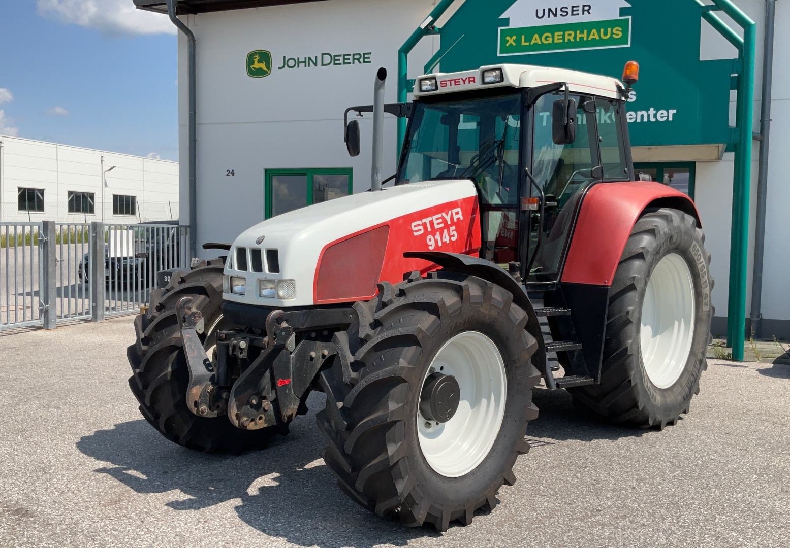 Steyr 9145 tractor 30.885 €