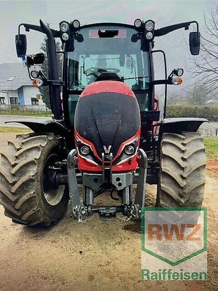 Valtra A 85 Tractor €42,000
