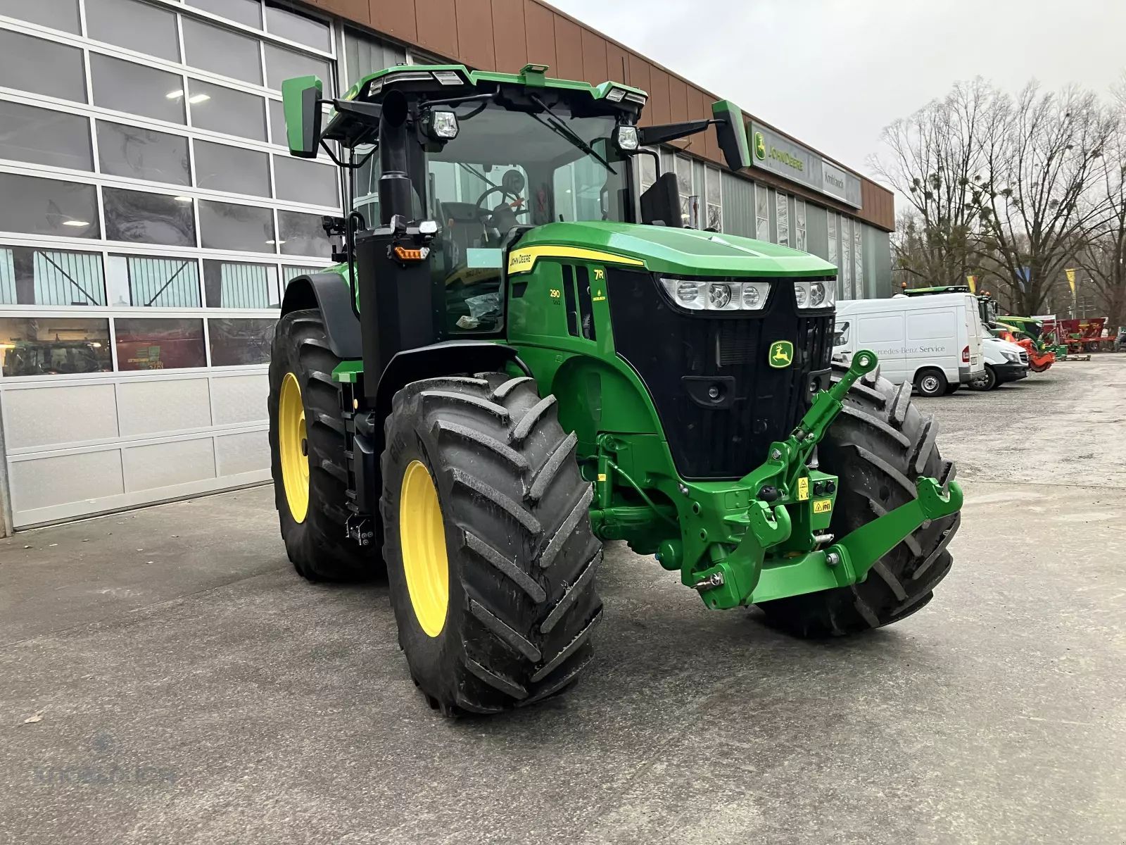 E-FARM: John Deere 7R 290 - Tractor - id HZCSRZS - 234.454 EUR - Anul: 2023 - Citeste ore: 295,Muterea motorului: 332,Germania
