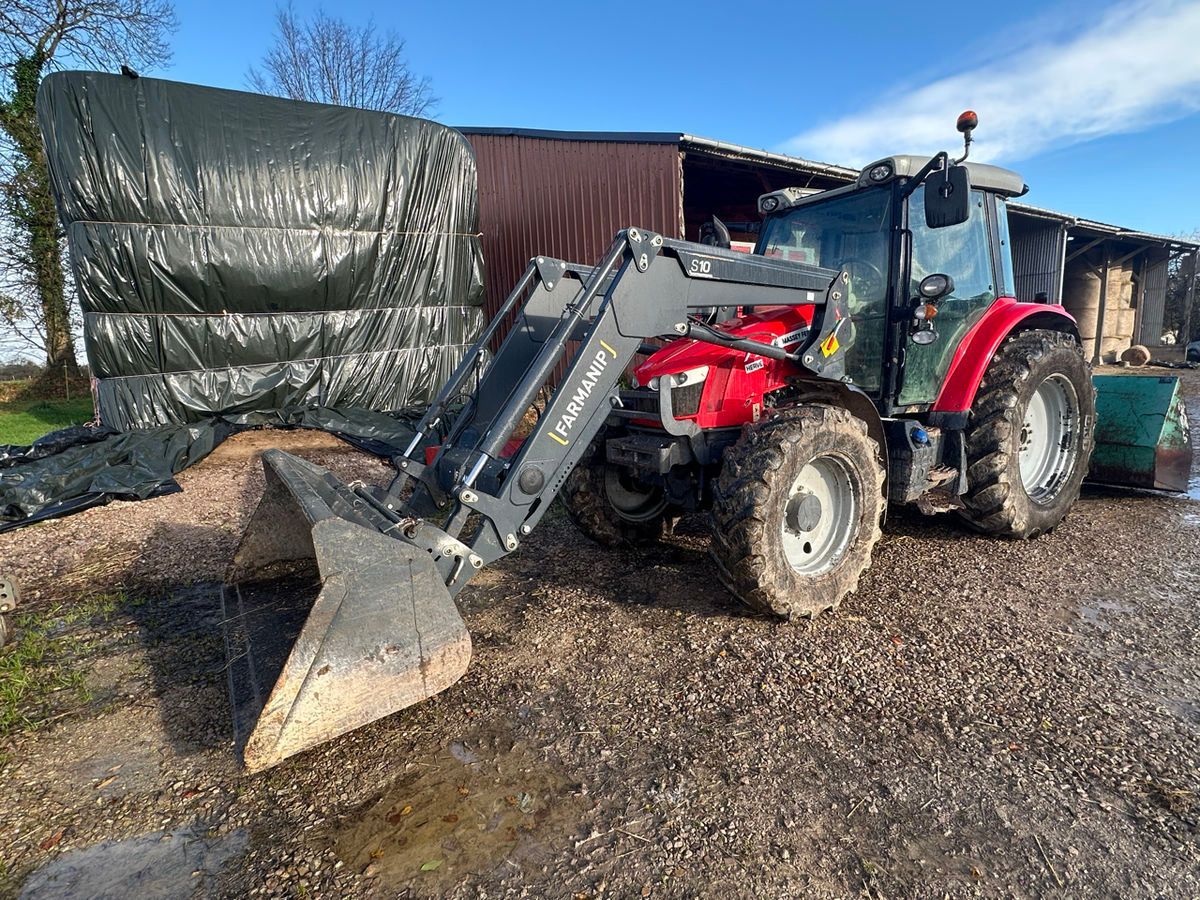 E-FARM: Massey Ferguson 5611 Essential - Traktorius - id EUFFINL - 30 000 € - Gamybos metai: 2016 - Variklio darbo valandos: 7 700,Variklio galia (AG): 110,Prancūzija