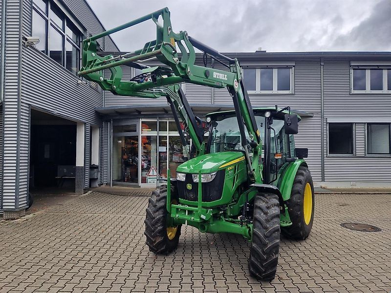 John Deere 5067 E Traktor 48 000 €