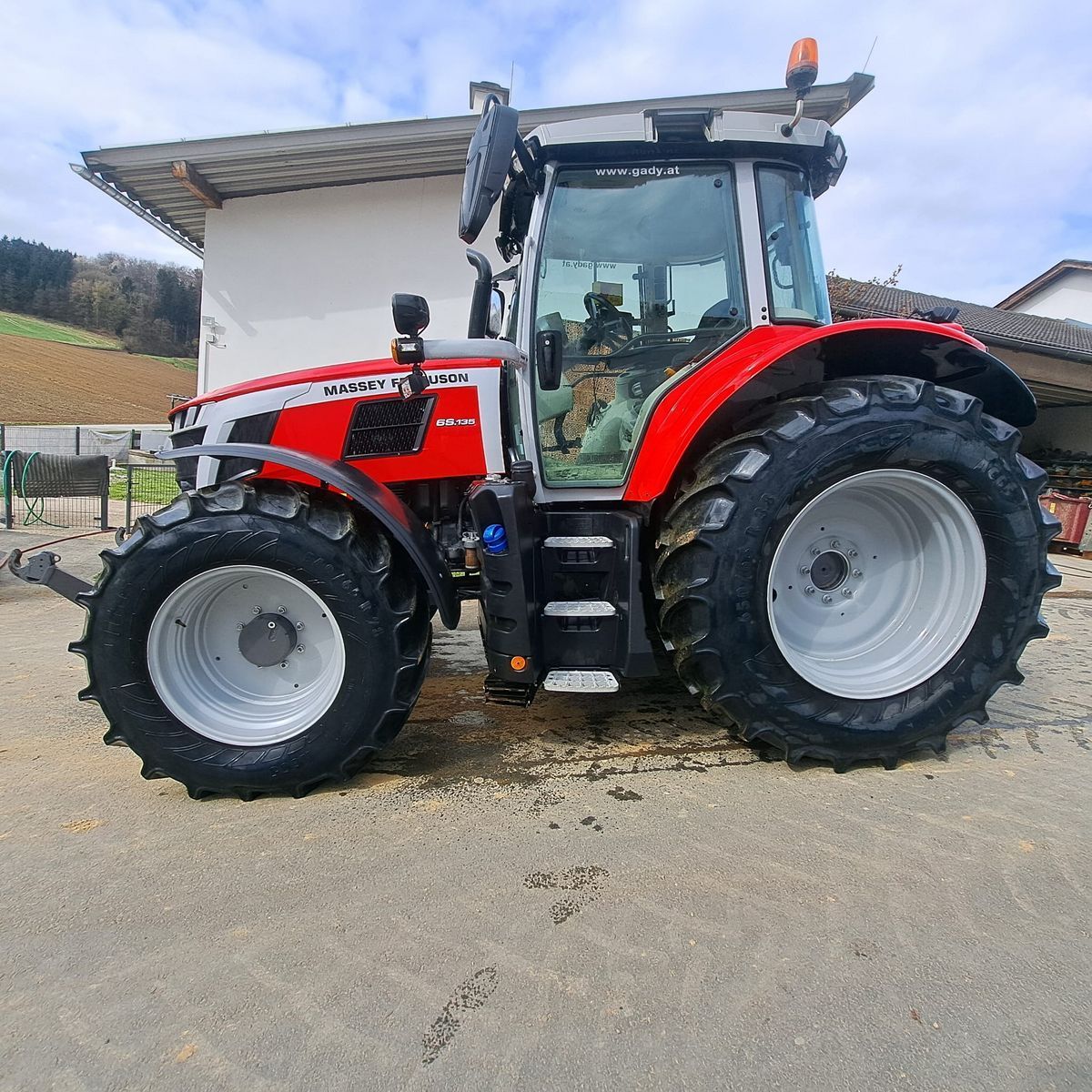 Massey Ferguson 6S.135 Trattore 115.417 €