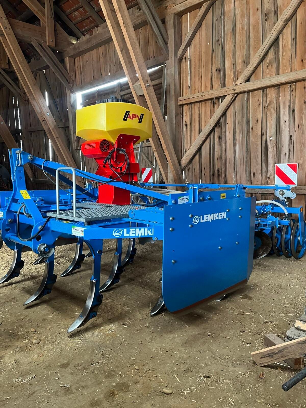 Lemken Cultivator €12,500