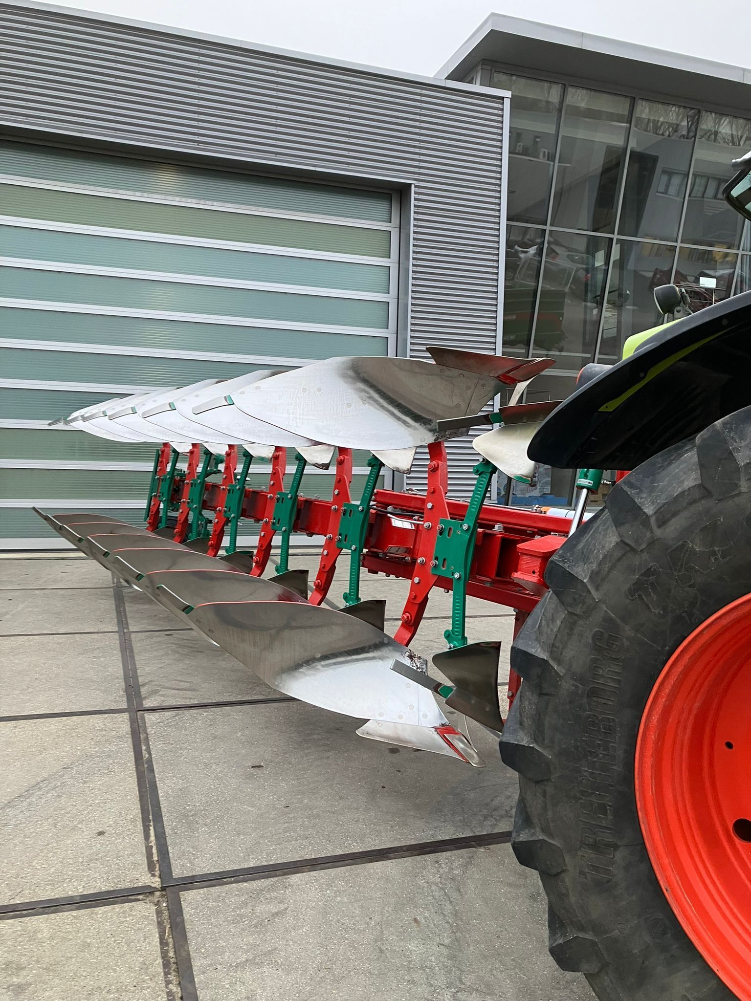 Kverneland LO 100 Plough €48,500