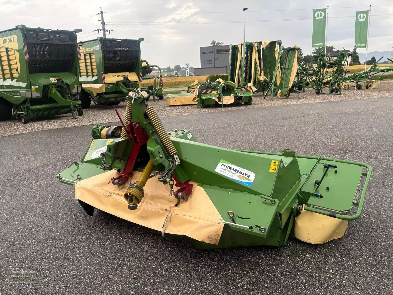 E-FARM: Krone easy cut f 320 cv - Faucheuse - id ZTBEUBP - 6 106 € - Année: 2012 - Autriche
