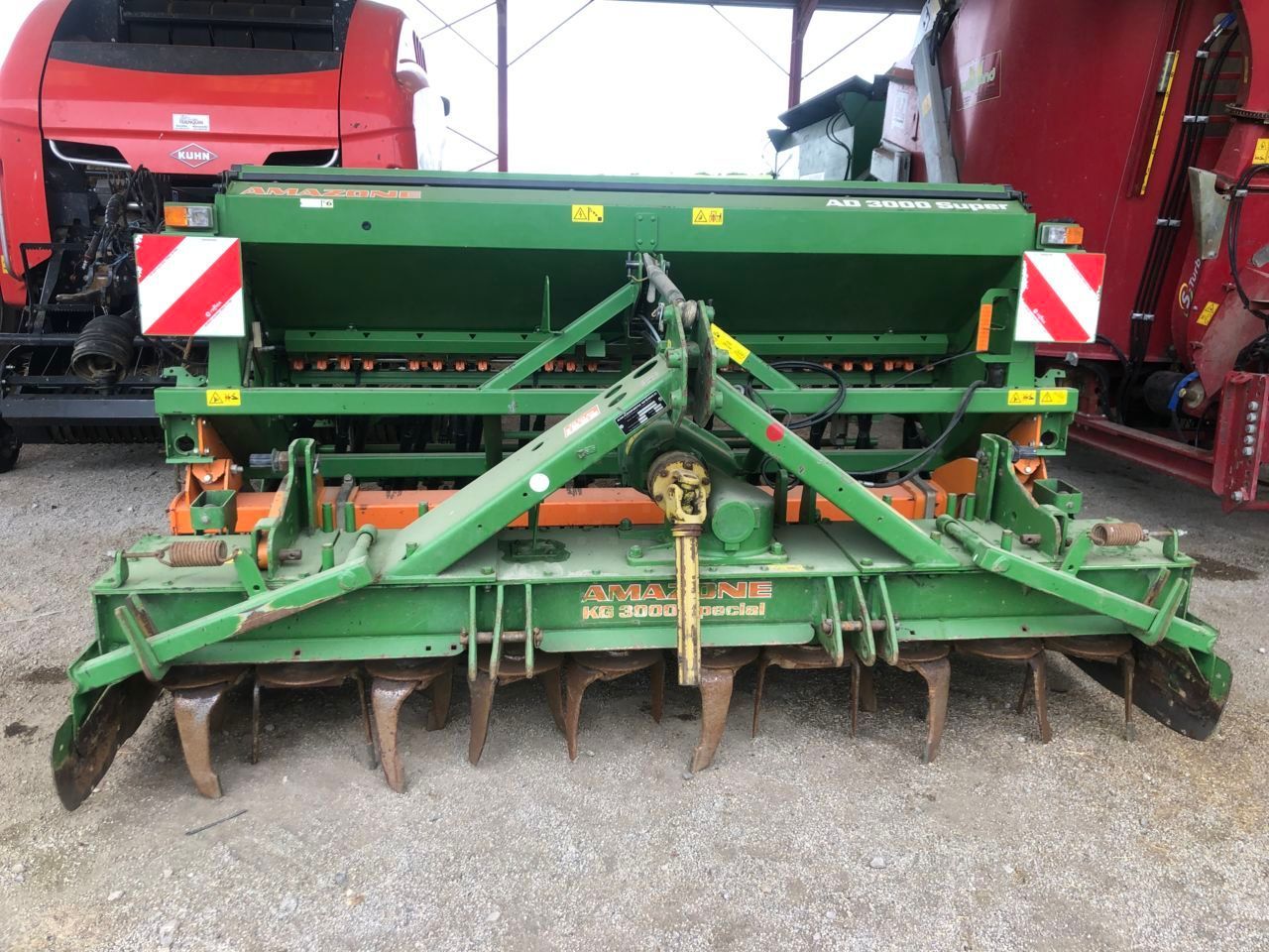 E-FARM: Amazone AD 3000 SUPER - Kombi-såmaskine - id CWSXTKA - 14.000 € - Produktionsår: 2013 - Frankrig