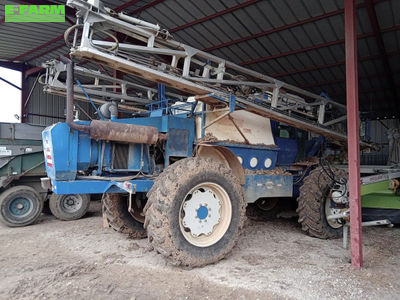 E-FARM: Matrot m44d120 - Sprayer - id NIRKQYP - €19,500 - Year of construction: 2003 - Engine hours: 2,800,France