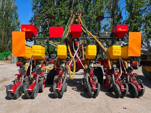 E-FARM: MaterMacc ms 8130 - Precision drill - id SN2I4W4 - €14,000 - Year of construction: 2010 - Italy