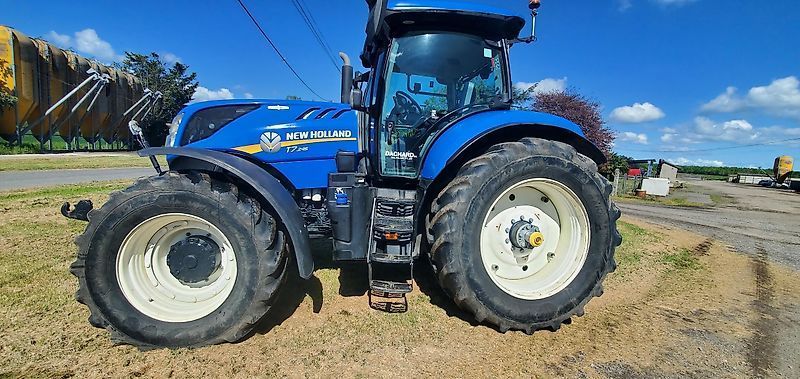 New Holland T7.245 AC Tractor €84,000