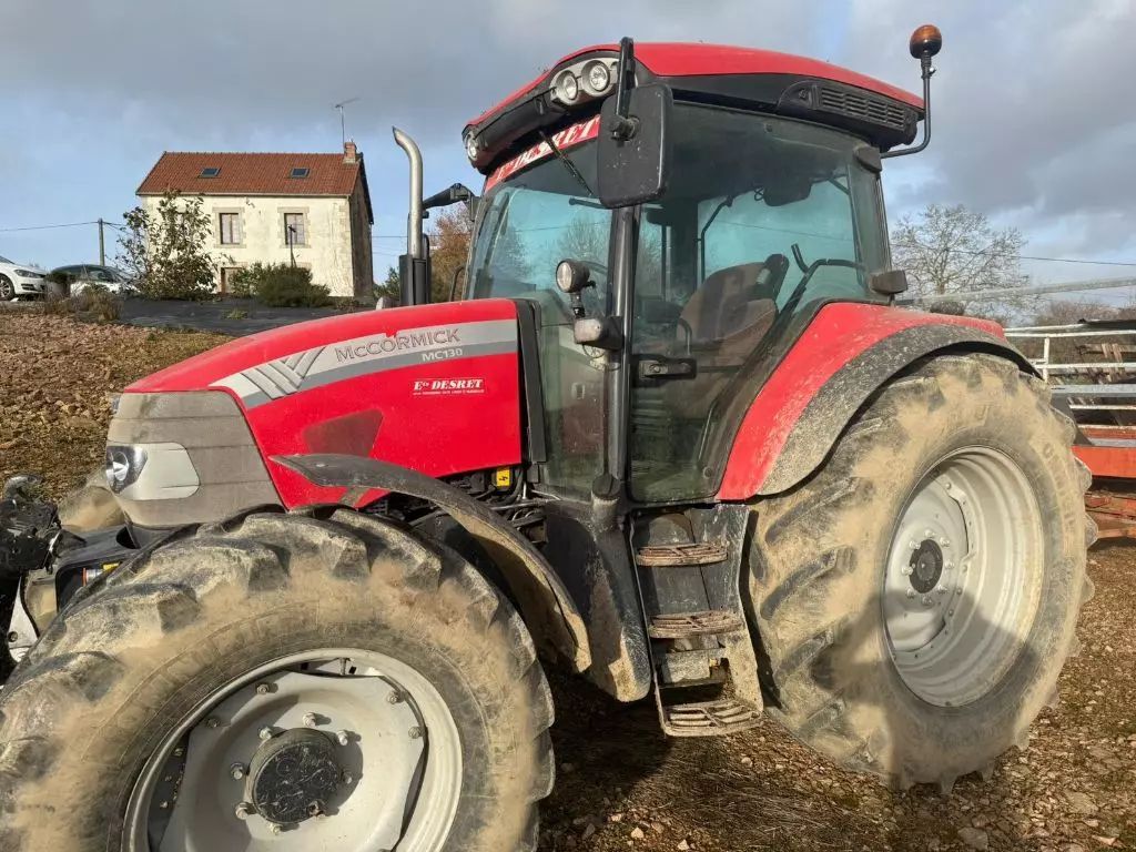 E-FARM: McCormick MC 130 - Trattore - id LF9DAHF - Anno di costruzione: 2014 - Potenza del motore: 130,Francia