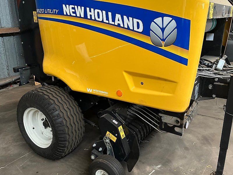 E-FARM: New Holland BR120 Utility - Baler - id 2LHEX1F - €19,950 - Year of construction: 2023 - Germany