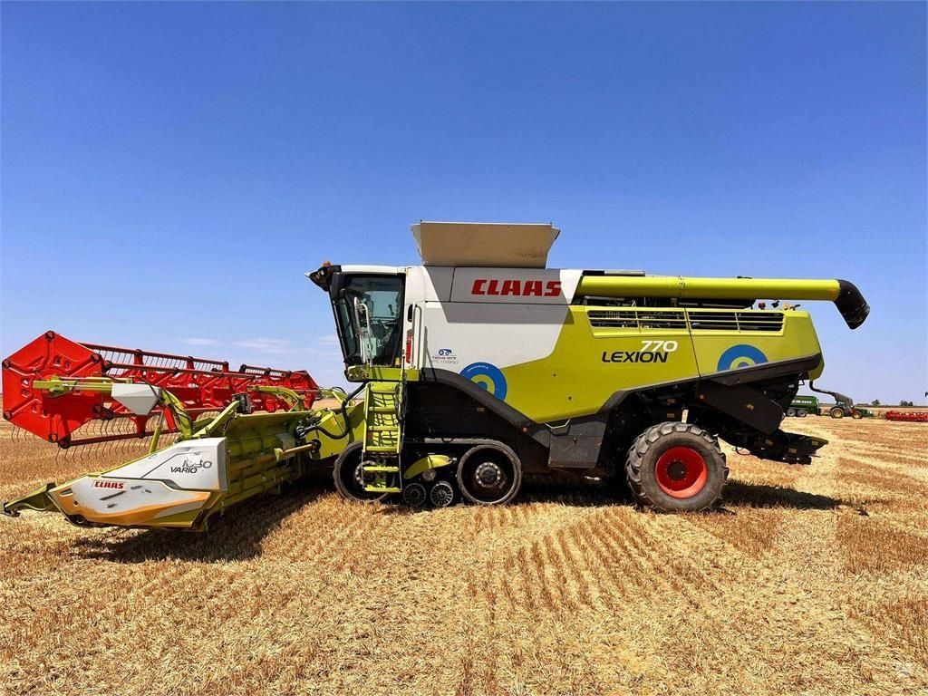 Claas Lexion 770 Terra Trac Combine harvester €105,000