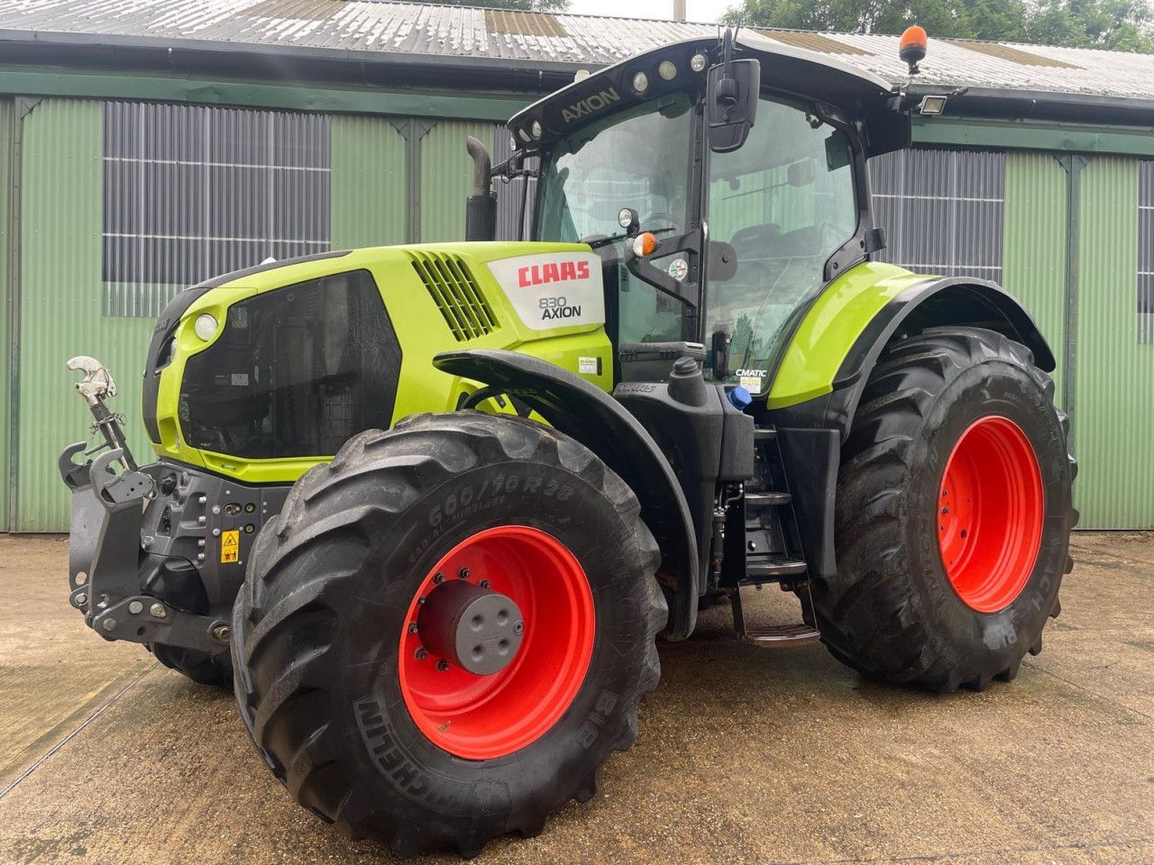 E-FARM: Claas Axion 830 - Traktor - id QDB9ZJI - 81.824 € - Baujahr: 2017 - Abgelesene Motorstunden: 5.550,Motorleistung (PS): 235,Vereinigtes Königreich