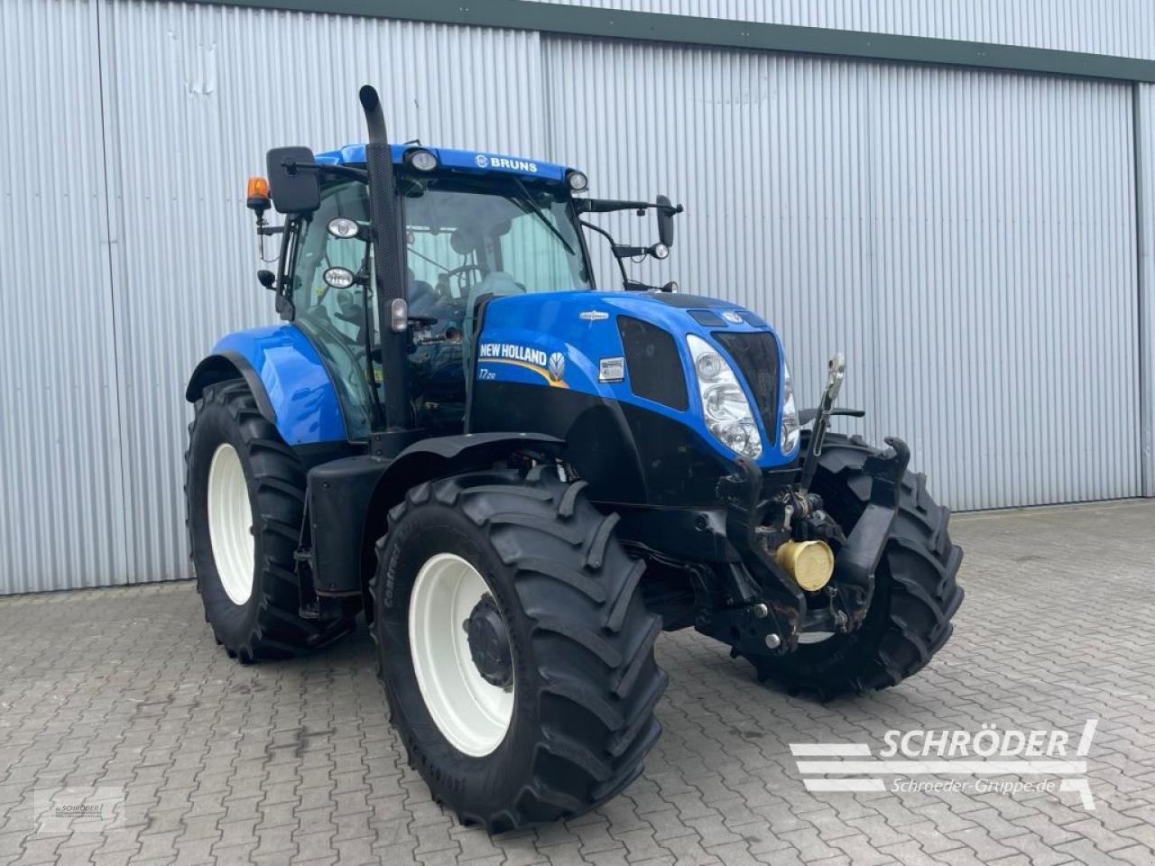 New Holland T 7.210 tractor €64,885