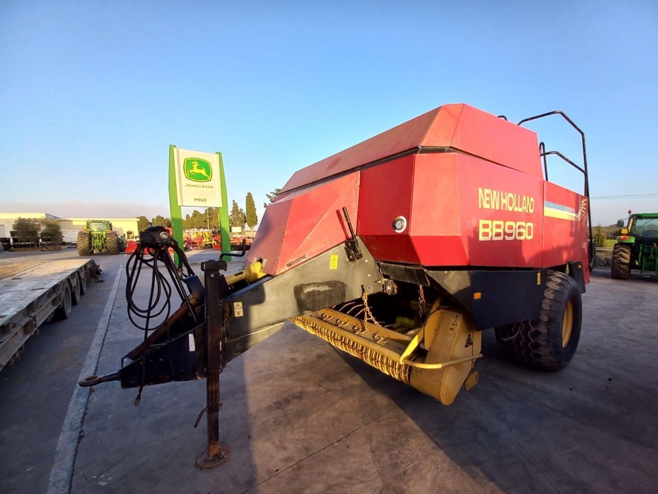 E-FARM: New Holland BB 960 - Empacadora - id VA3MH8U - 25.000 € - Año: 2000 - Italia