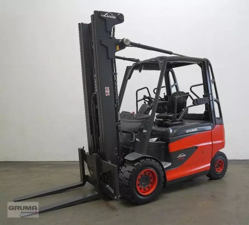 E-FARM: Linde e 45/600 h 388 - Carrello elevatore - id JLN9VRI - 34.900 € - Anno di costruzione: 2017 - Ore: 2.824,Germania