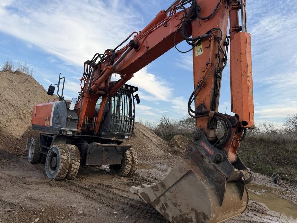 Hitachi zx210 w-3 mobilbagger Radbagger 29.900 €