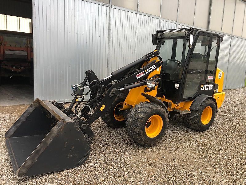 E-FARM: JCB 403 mit kabine, euro, 50ps, hohe hubhöhe - Chargeuse compacte - id BWJR37R - Année: 2021 - Autriche