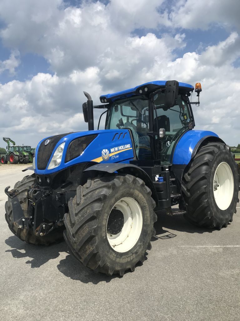 New Holland T7.230 Tractor 79.500 EUR