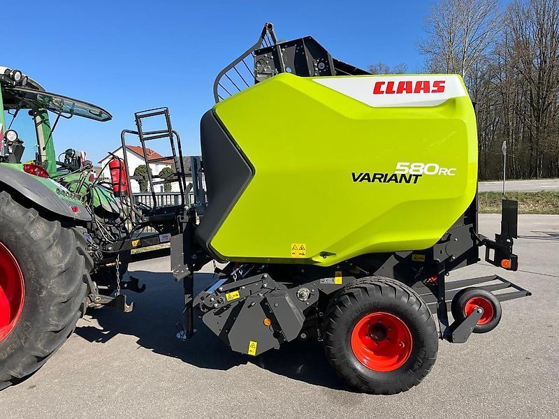 E-FARM: Claas variant 580 rc neuwertige claas rundballenpresse, baujahr 2023, ca. 1128 ballen - Empacadora - id BMNE8AS - 45.000 € - Año: 2023 - Las balas producidas: 1128,Alemania