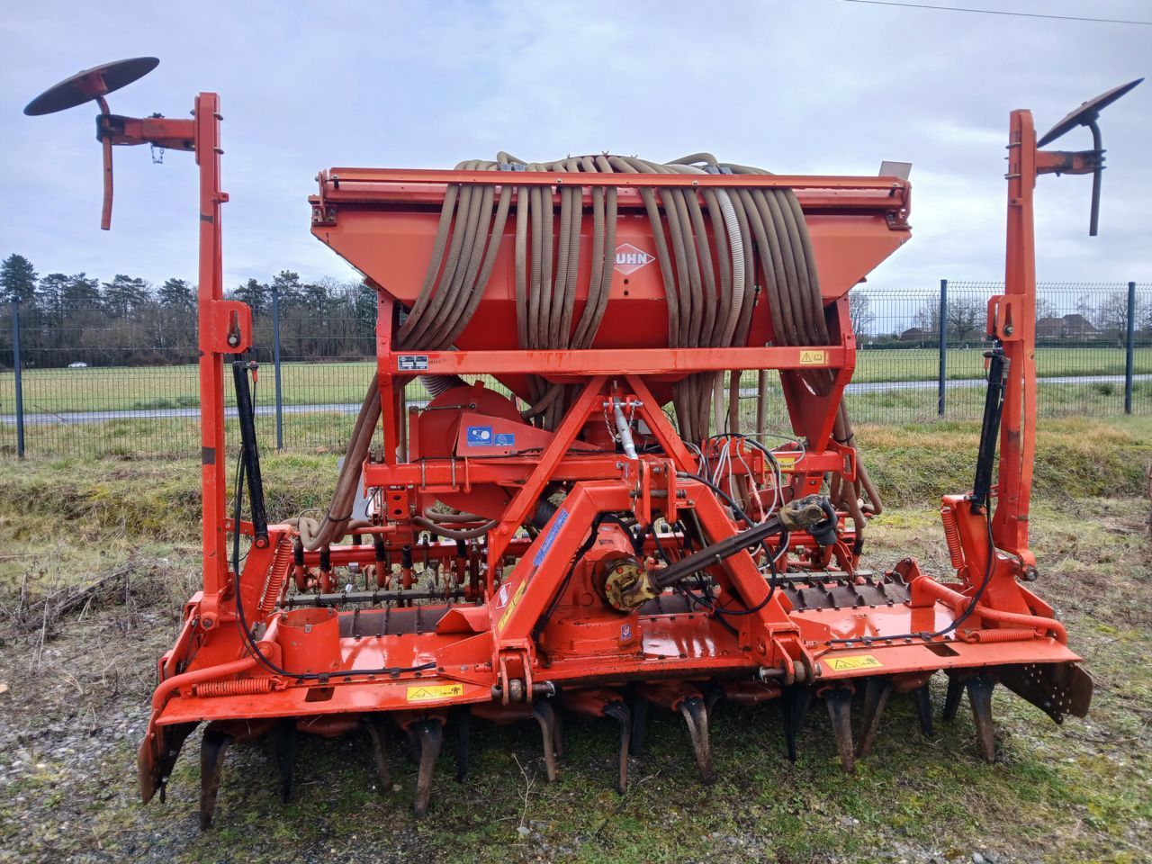 Kuhn LC302 Combinación de taladradoras 11.000 €