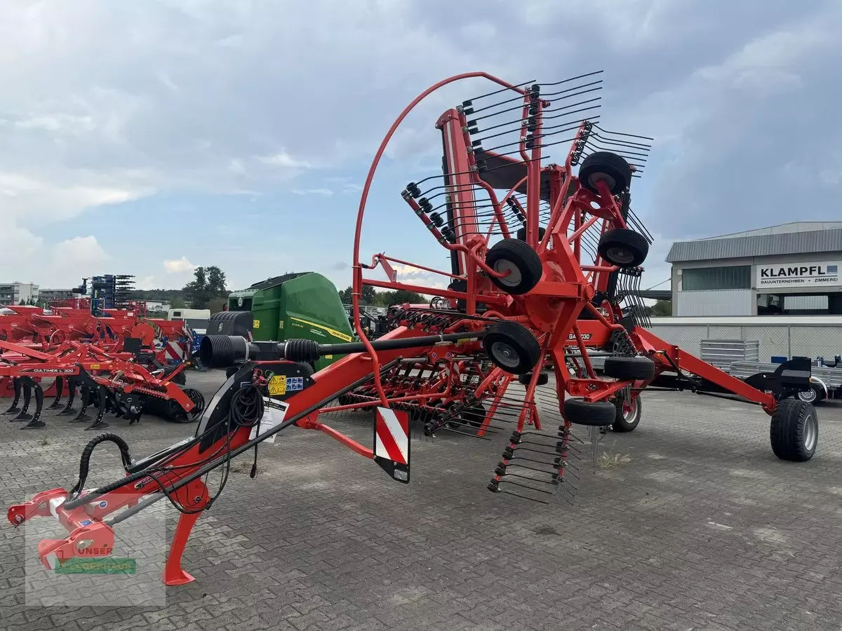 E-FARM: Kuhn GA 8030 - Andaineur - id HLVD9IU - 29 158 € - Année: 2024 - Autriche