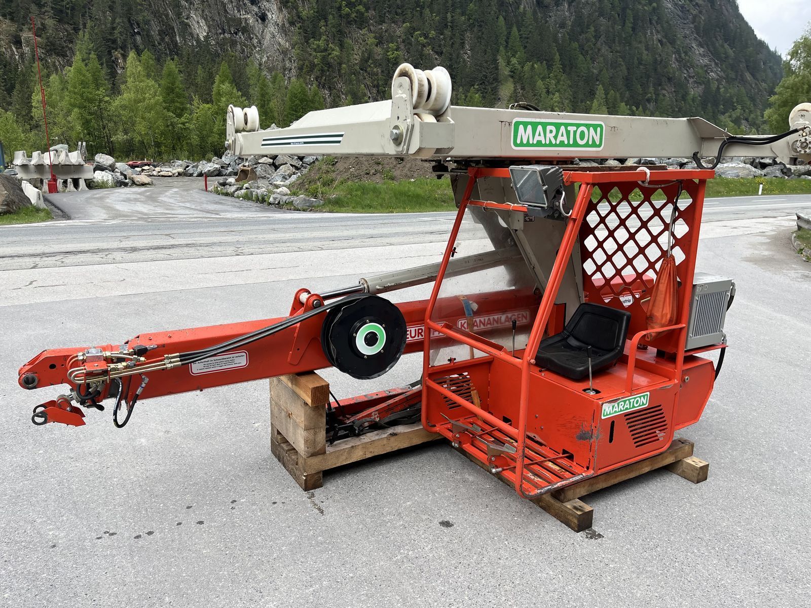 E-FARM: MARATON heukran m45-2-fach teleskop 7,5m reichweite - Egyéb gyűjtőfelszerelés - id PGDAKYE - 11 062 EUR - Gyártási év: 2002 - Ausztria