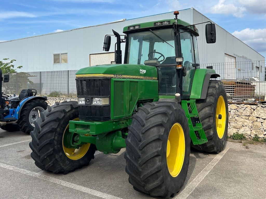 John Deere 7800 Tractor €29,900