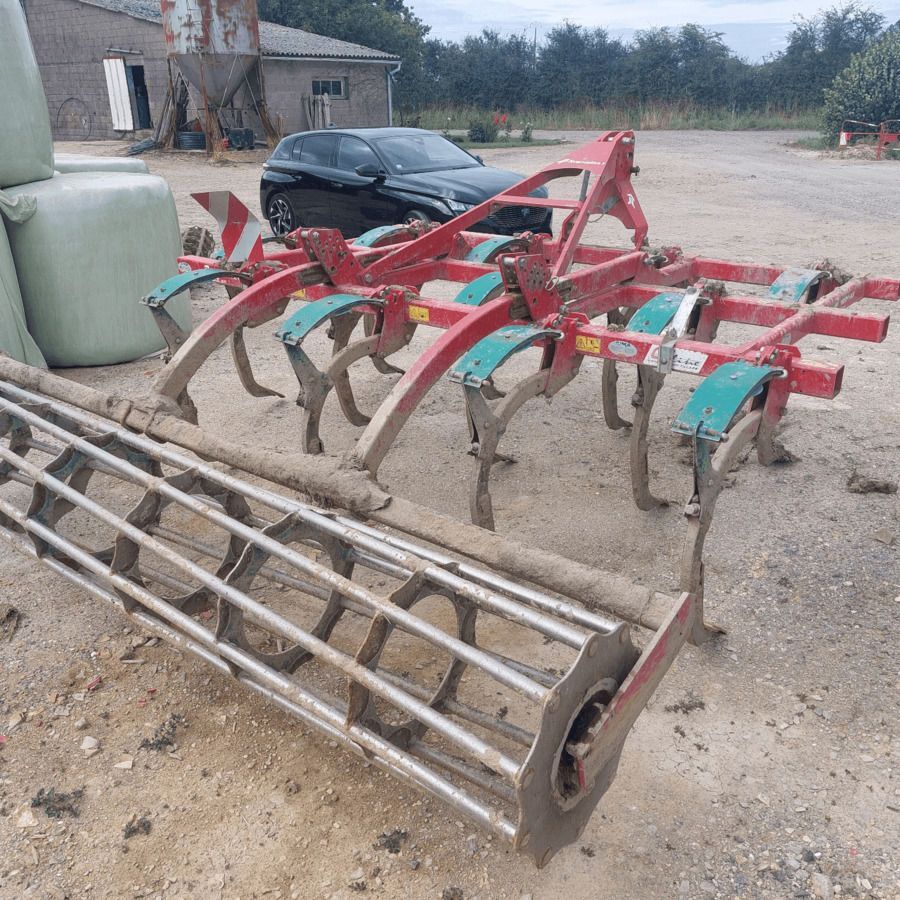 E-FARM: Kverneland clc pro 3.50m - Cultivateur - id AJU4LAD - Année: 2015 - France