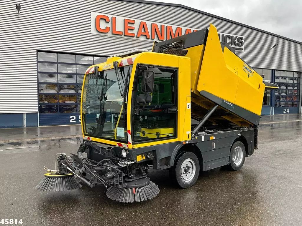 Schmidt cleango 500 with 3-rd brush Equipamiento municipal 22.500 €