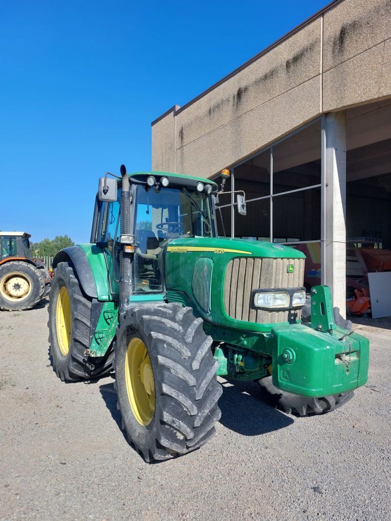 John Deere 6820 Tractor