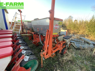 E-FARM: Kuhn Maxima 2 M - Precision drill - id DGEG1G1 - €6,900 - Year of construction: 2003