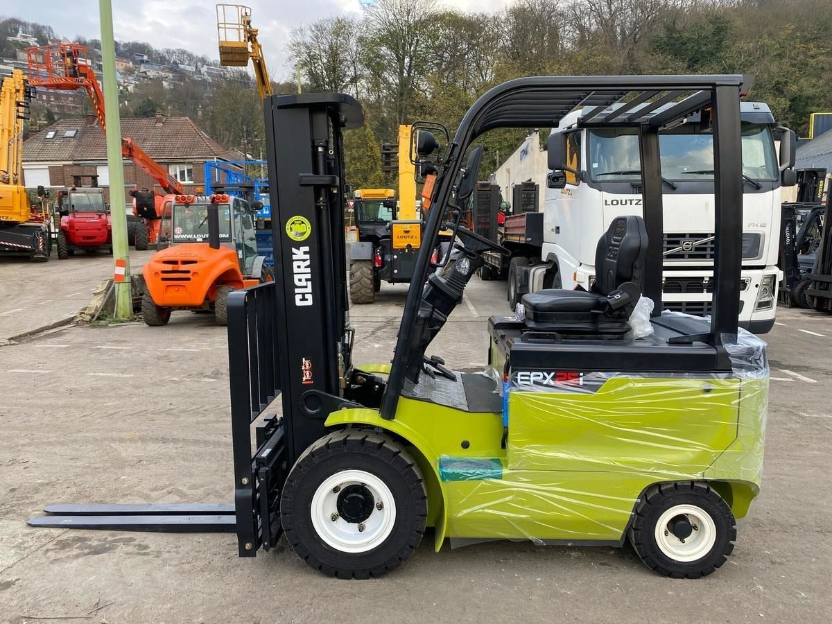 Clark EPX 25 i Forklift €25,000