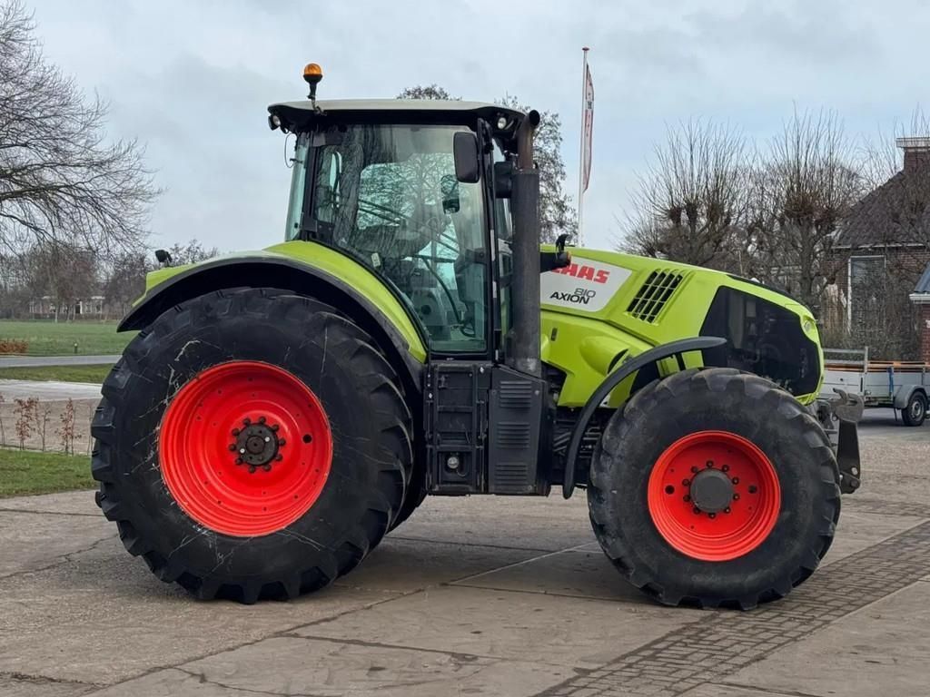 Claas Axion 810 CMATIC Traktori 47 500 €