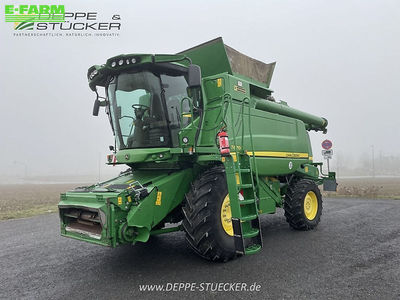 E-FARM: John Deere T670 - Mähdrescher - id YYXSKME - 139.000 € - Baujahr: 2015 - Abgelesene Motorstunden: 1.781,Motorleistung (PS): 455,Deutschland